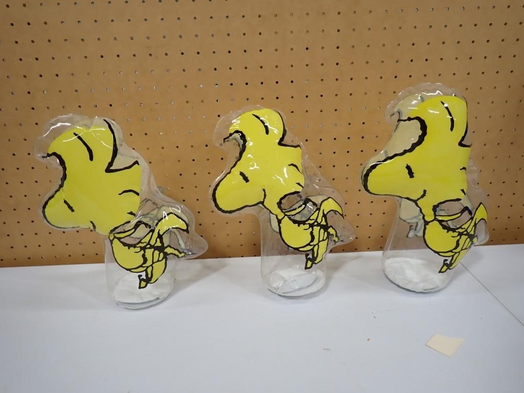 Peanuts Woodstock Inflatable Floats: Peanuts Woodstock Inflatable Floats All pictures are considered part of the description and should be examined carefully by bidders. Live Auctioneers is now offering Live Shipping through them. This i