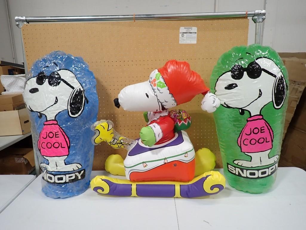 Peanuts / Snoopy Joe Cool Punching Bags and Inflatable Christmas Sled (1 of 15)