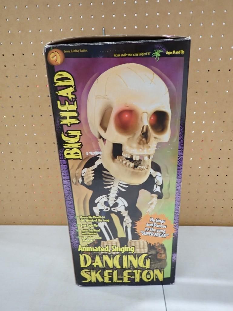 New in Box Gemmy "Big Head" Animated Singing and Dancing 16" Skeleton: New in Box Gemmy "Big Head" Animated Singing and Dancing 16" Skeleton - perfect for Halloween All pictures are considered part of the description and should be examined carefully by bidder