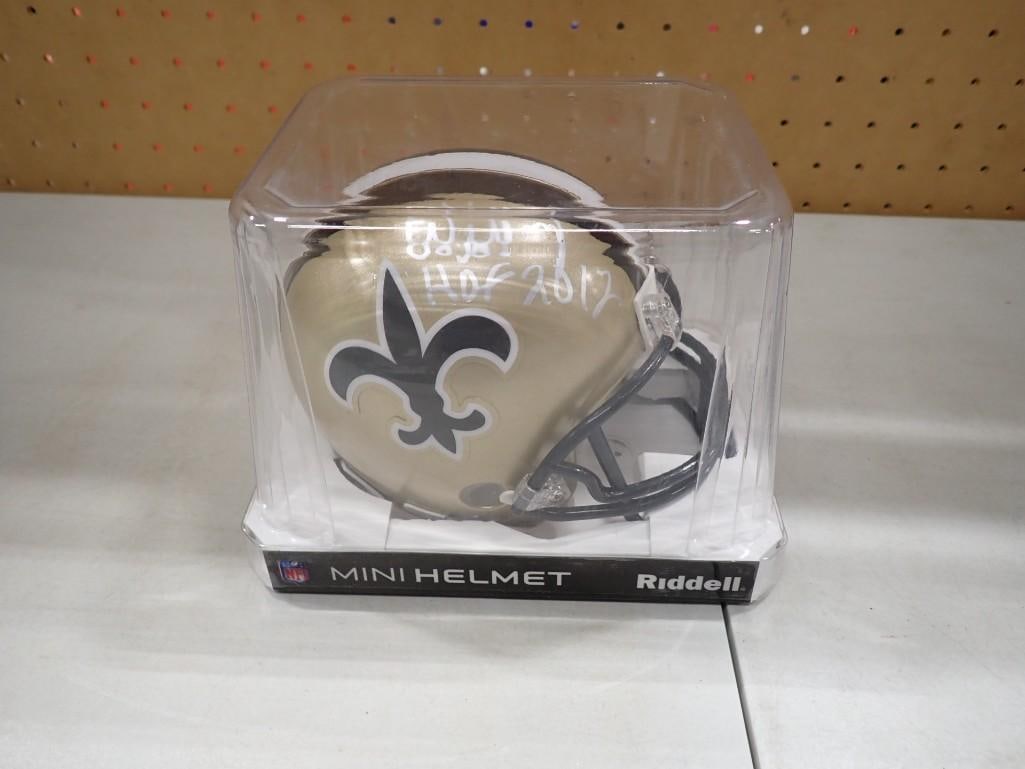 Willie Roaf Signed Mini Helmet HOF 2012 - No COA: Willie Roaf Signed Mini Helmet HOF 2012 - No COA All pictures are considered part of the description and should be examined carefully by bidders. Live Auctioneers is now offering Live Shipping through
