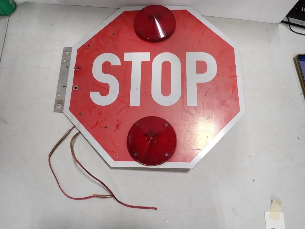School Bus Stop Sign with Lights - Untested: School Bus Stop Sign with Lights - Untested. It could probably be attached to non school buses as well if you know what you're doing. All pictures are considered part of the description and 