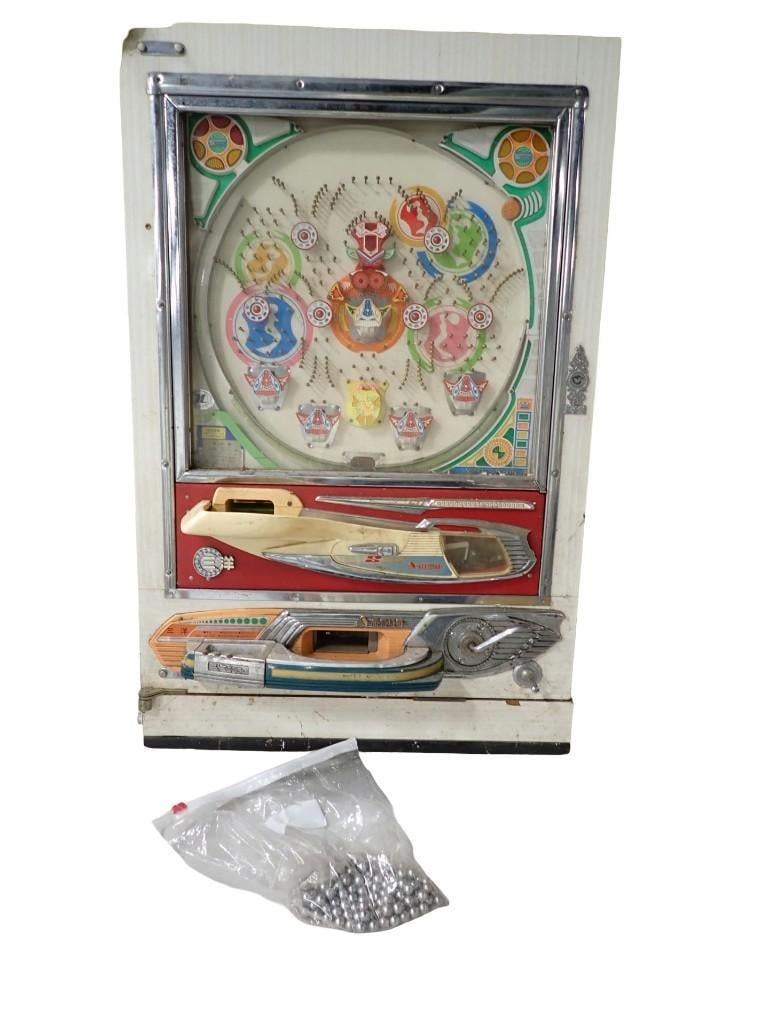 Vintage Japanese Pachinko machine (1 of 14)