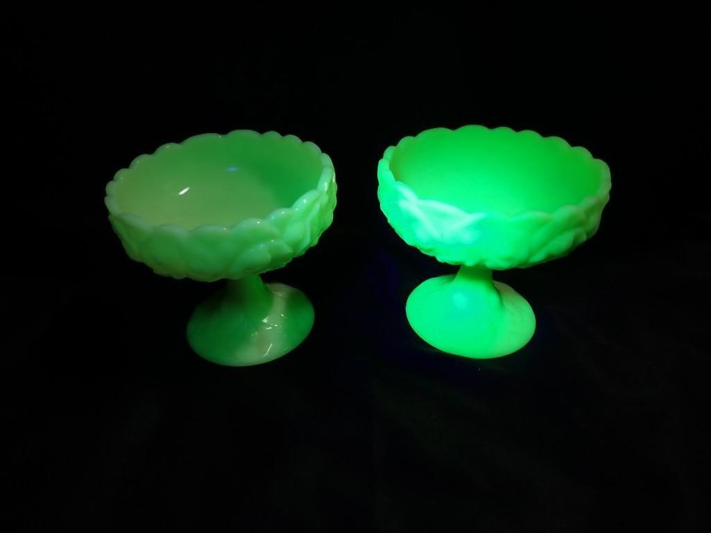Fenton Glass - Custard Satin Pedestal Compote Lime Green with Sticker, Custard / Vaseline Glossy Com (1 of 18)