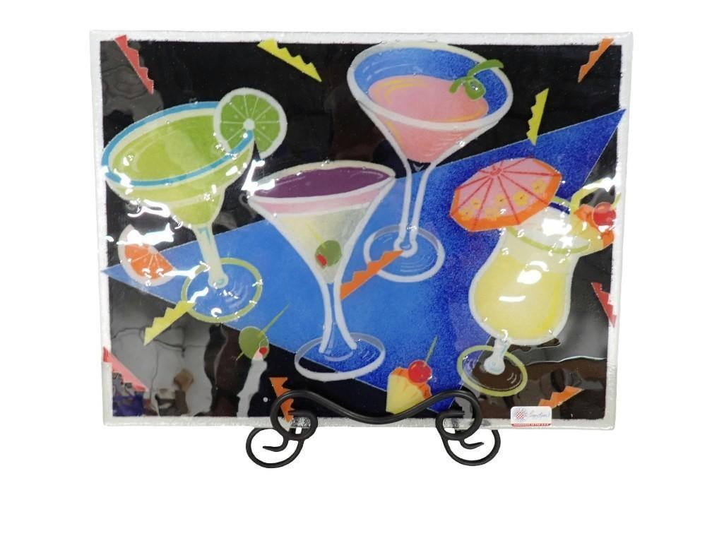 It's 5 'O'clock Somewhere Vintage Peggy Karr Cocktails Decorative Bar Tray, Drink Tray or Platter: It's 5 'O'clock Somewhere Vintage Peggy Karr Cocktails Decorative Bar Tray, Drink Tray or Platter. with Signature Sticker. Comes with stand All pictures are considered part of the de