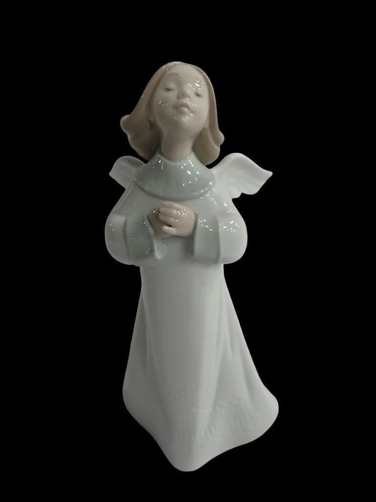 Lladro Porcelain Figurine An Angel's Wish #6788 (1 of 7)