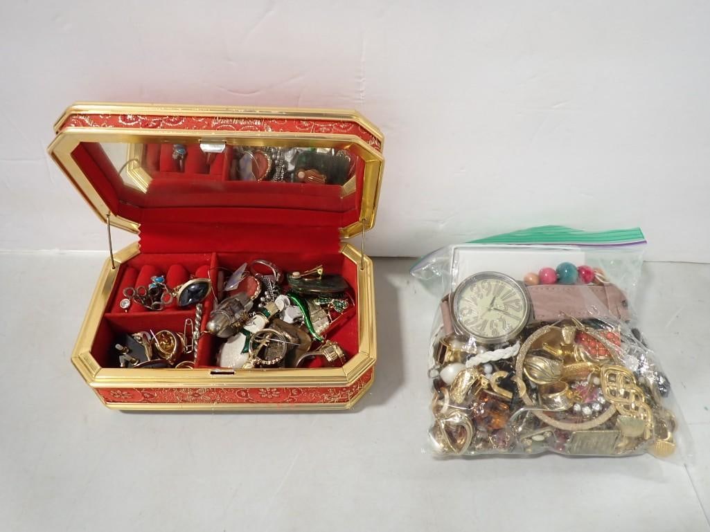 Lot of Costume Jewelry (1 of 11)