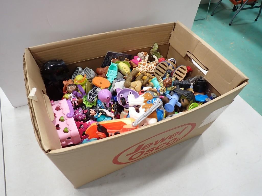 Large Lot of Small Toys incl Teenage Mutant Ninja Turtle, Etc: Large Lot of Small Toys including Teenage Mutant Ninja Turtle Sprinkler, Etc All pictures are considered part of the description and should be examined carefully by bidders. Live Auctioneers is now of