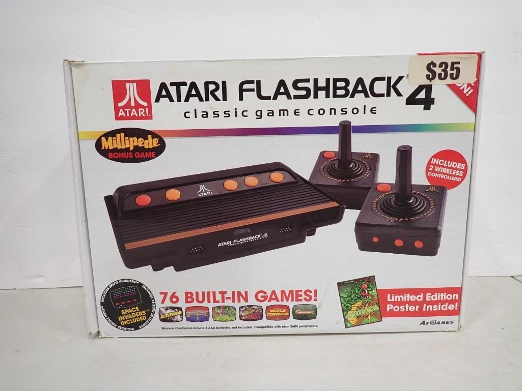 Atari Flashback 7 Video Game Console in Original Box (1 of 7)