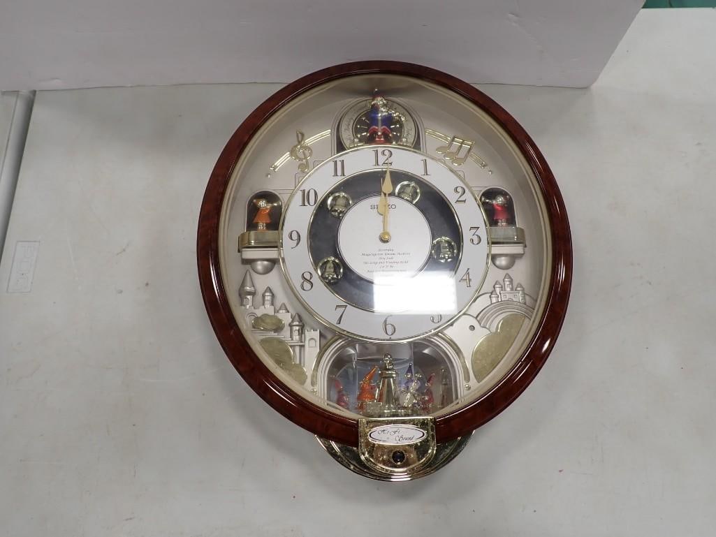 Seiko Melodies in Motion wall clock from 2005 that plays Beatles Songs (1 of 11)