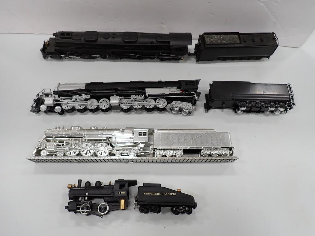 Model Train lot including Southern Pacific 5401 HO Scale, Rivarossi HO scale, etc. (1 of 12)