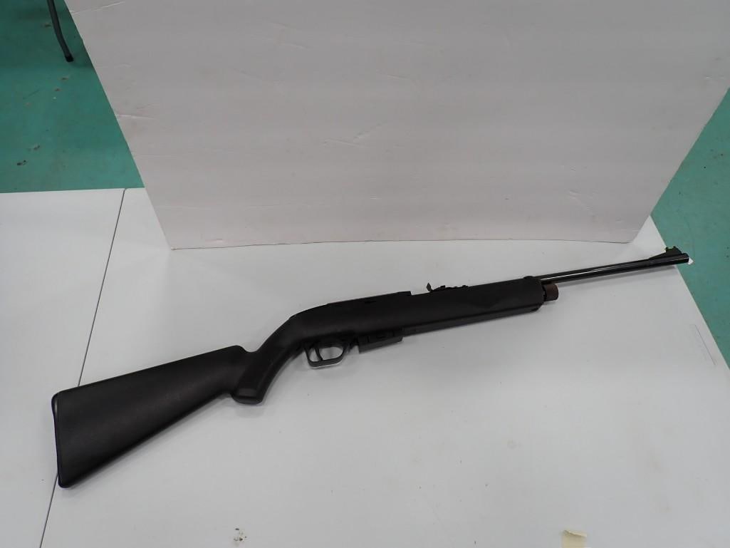 Crosman 1077 CO2-powered .177 Caliber air rifle: Crosman 1077 CO2-powered .177 Caliber air rifle All pictures are considered part of the description and should be examined carefully by bidders. Live Auctioneers is now offering Live Shipping through 