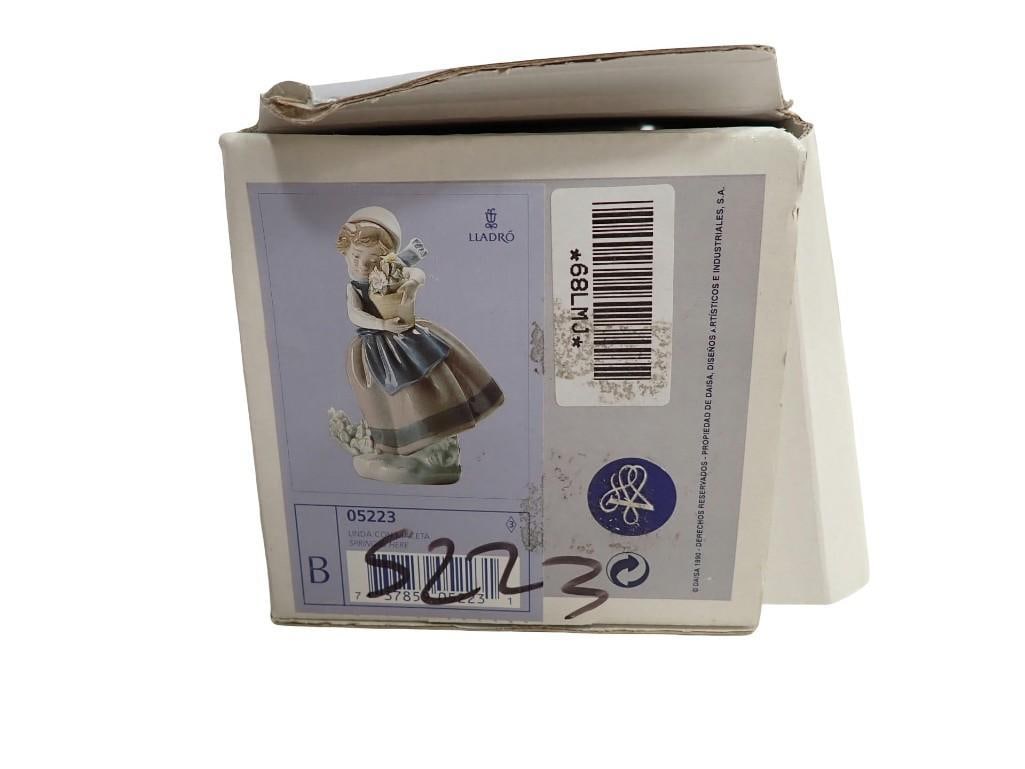Lladro Porcelain Figurine Spring is Here 05223 with box (1 of 7)