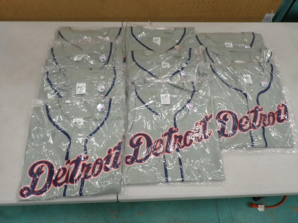 Lot of Detroit Tigers Youth Size Baseball Jerseys (1 of 11)