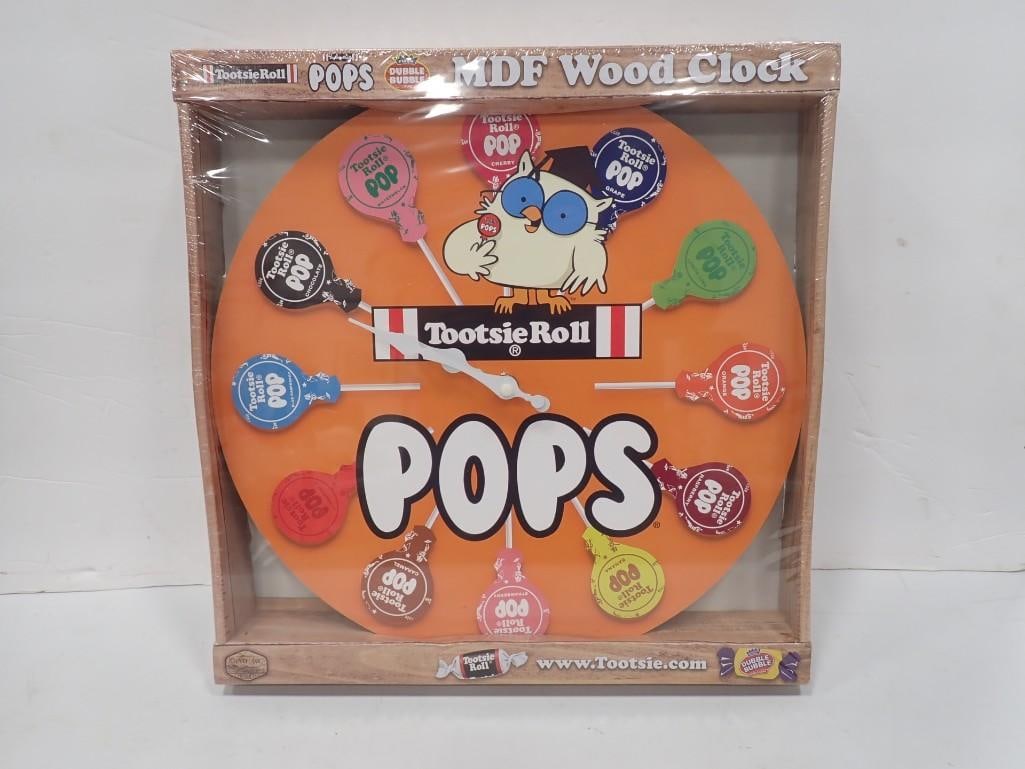 New in Package Tootsie Pop / Dubble Bubble Wood Clock (1 of 6)