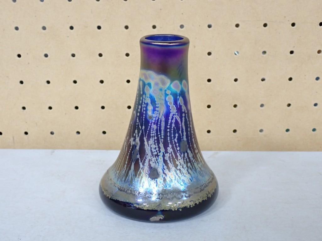 Hand Blown Iridescent Art Glass Vase Robert Coleman: Hand Blown Iridescent Art Glass Vase Robert Coleman All pictures are considered part of the description and should be examined carefully by bidders. Live Auctioneers is now offering Live Shipping thro