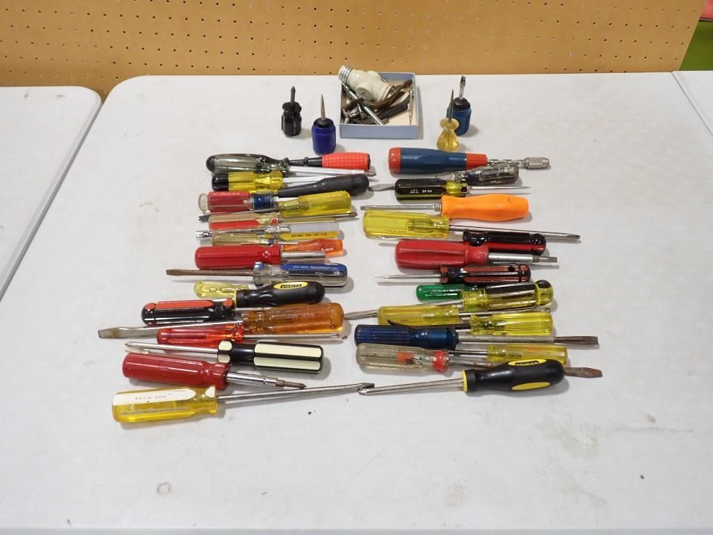 Tool lot including Screwdrivers, etc. (1 of 9)
