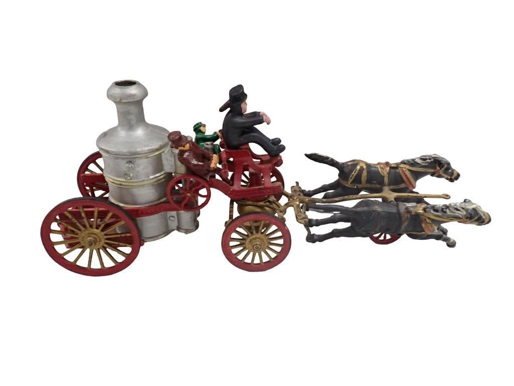 Cast Iron Toy Horse-drawn Steam Pumper Fire Engine with 2 Horses and 2 Men (1 of 11)