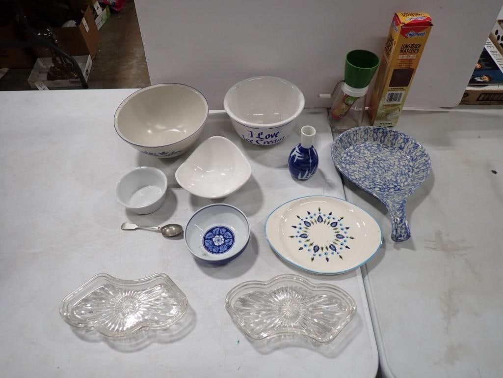 Kitchen Lot including Vintage Bowls, Glass, Ceramic, Blue and White, etc (1 of 20)
