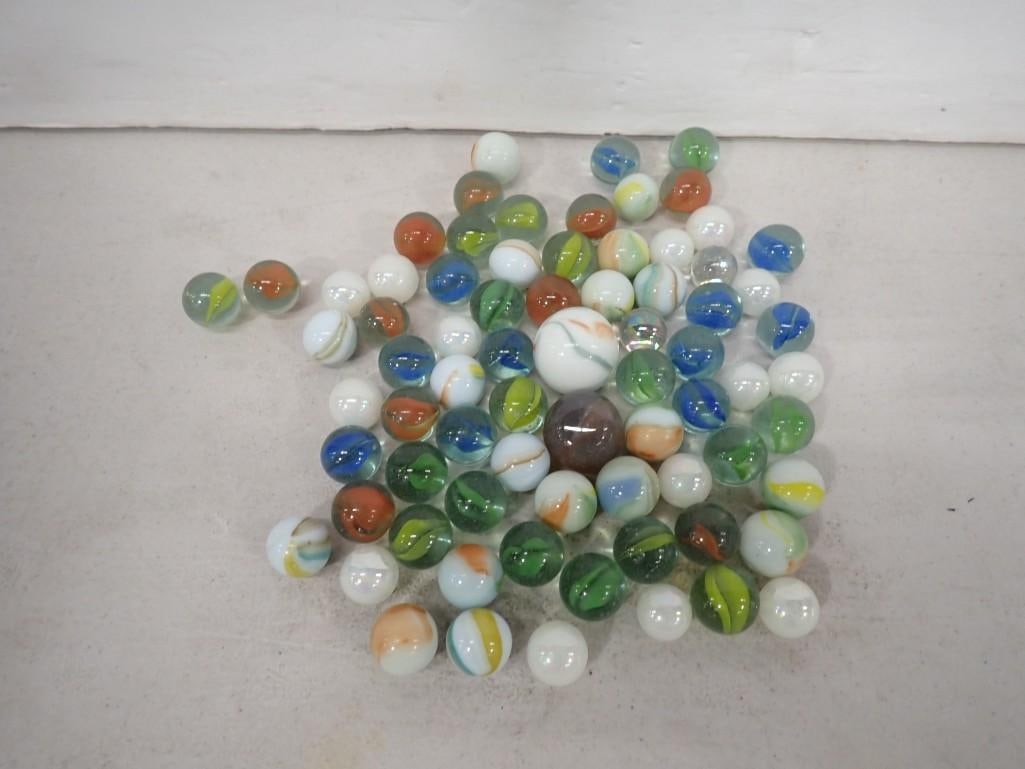 Lot of assorted Marbles (1 of 6)
