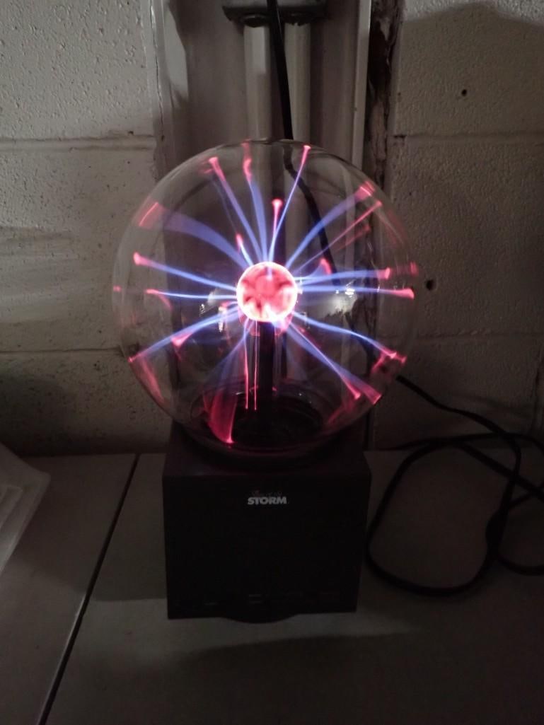 Eye of the Storm Plasma Globe Ball - It works (1 of 9)