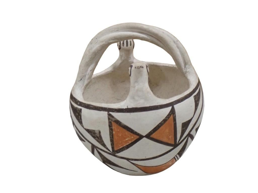Vintage Signed Acoma Pottery Pueblo polychrome bird effigy basket (1 of 7)