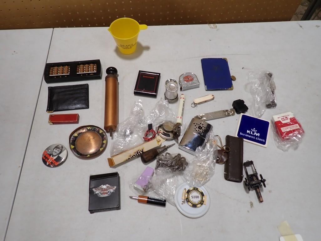 Lot of Smalls incl Pocket Knife, Button, Bottle Opener, etc (1 of 12)