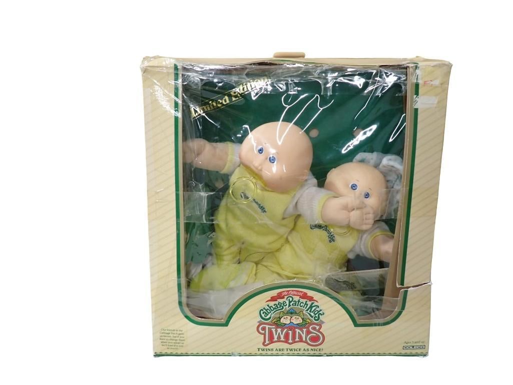 Cabbage Patch Kids Twins Dolls CPK in Original Box (1 of 6)