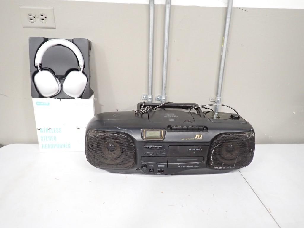 Vintage JVC CD Cassette Player Boombox Stereo and a Set of Wireless Stero Headphones - both work: Vintage JVC CD Cassette Player Boombox Stereo and a Set of Wireless Stereo Headphones - both work All pictures are considered part of the description and should be examined carefully by bidders. Live 