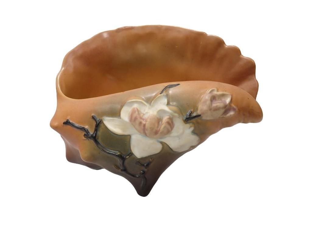 Vintage Roseville Pottery Brown Conch Shell Planter in the Magnolia pattern: Vintage Roseville Pottery Brown Conch Shell Planter in the Magnolia pattern, shape number 453-6, introduced around 1943 All pictures are considered part of the description and should be examined caref