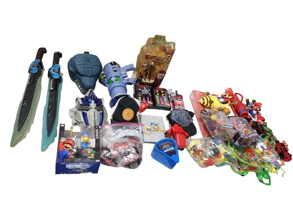 Toy Lot including Super Mario Bros., Trivial Pursuit, Pirates of the Caribbean, Stranger Things, (1 of 17)