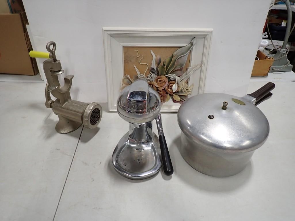 Vintage Kitchen / Decor Lot including Pressure Cooker, Meat Grinder, Metal Juicer, Wall Decor: Vintage Kitchen / Decor Lot including Pressure Cooker, Meat Grinder, Metal Juicer, Wall Decor All pictures are considered part of the description and should be examined carefully by bidders. Live Auct