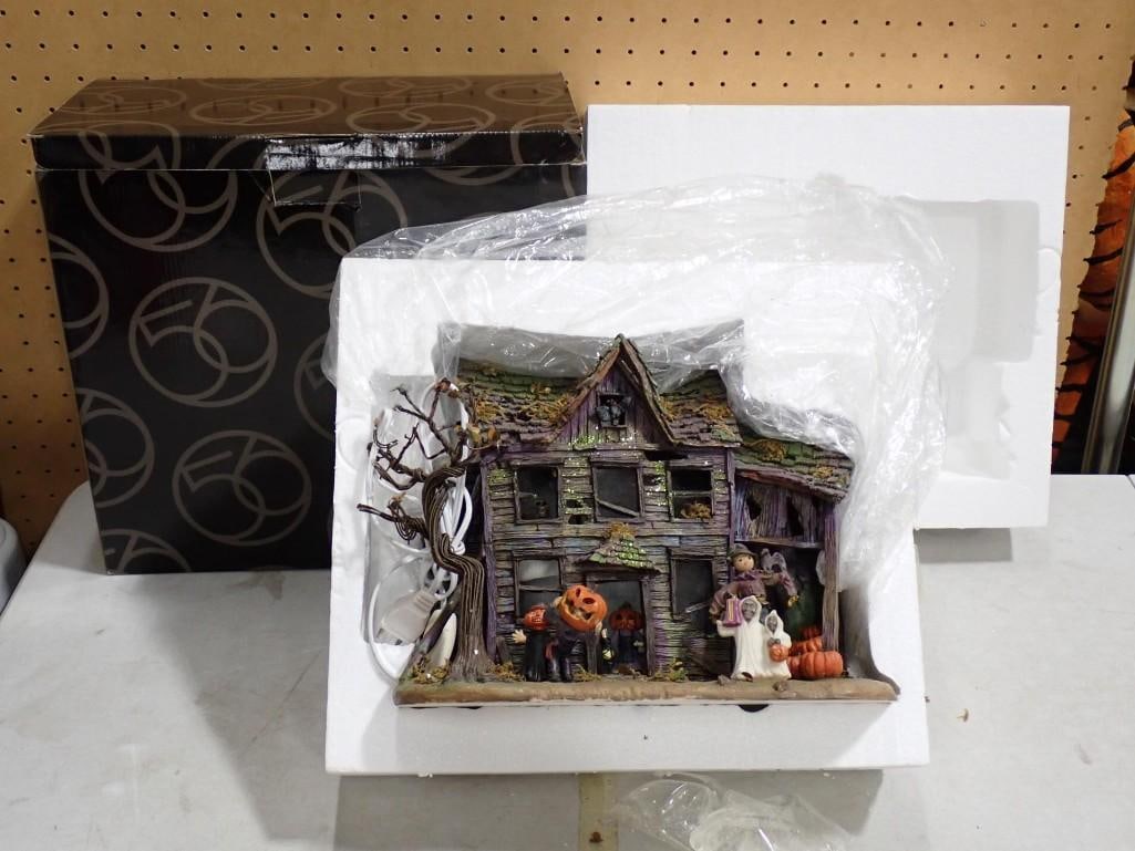 Dept 56 Lit Haunted Scene RETIRED Halloween Village Building in Original Box: Department 56 Lit Haunted Scene RETIRED Halloween Village Building in Original Box All pictures are considered part of the description and should be examined carefully by bidders. Live Auctioneer