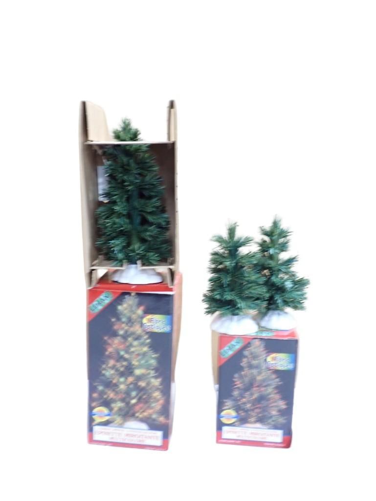 Lemax Fibre Optiques Fiber Optic Trees in Original Boxes: Lemax Fibre Optiques Fiber Optic Trees in Original Boxes All pictures are considered part of the description and should be examined carefully by bidders. Live Auctioneers is now offering Live Shipping