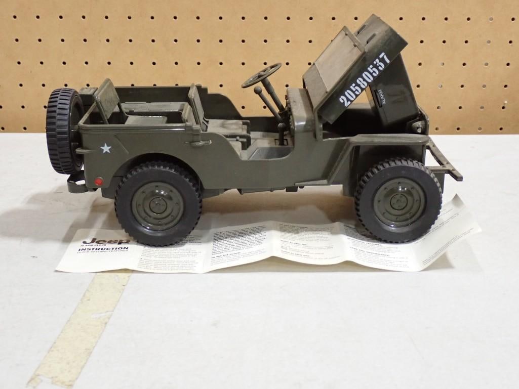 Vintage Military Jeep Alarm Clock: Vintage Military Jeep Alarm Clock All pictures are considered part of the description and should be examined carefully by bidders. Live Auctioneers is now offering Live Shipping through them. This is 