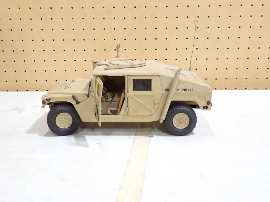 Exoto Thunder Trac Humvee 1:18 Scale Military Truck (1 of 8)