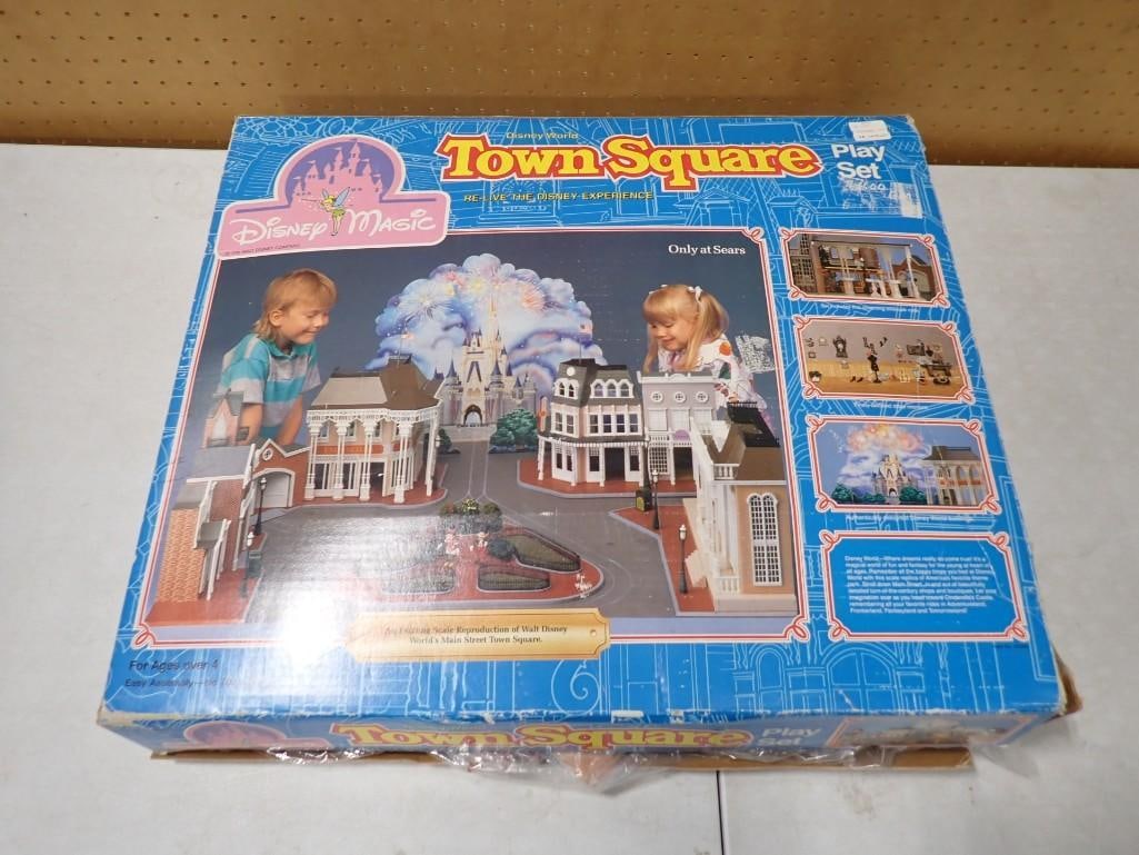 Walt Disney Town Square Scale Main Street Town Square Model Play Set Sears exclusive (1 of 11)