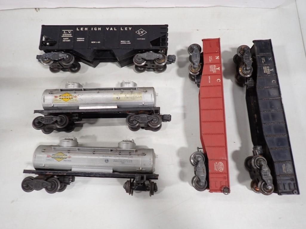 Lot of Model Train Cars including Lionel (1 of 8)