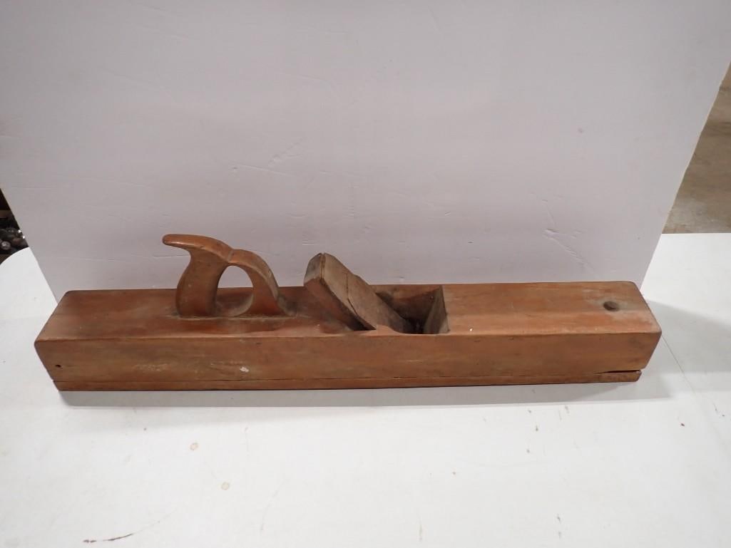 Large Vintage or Antique Wooden Planer (1 of 8)