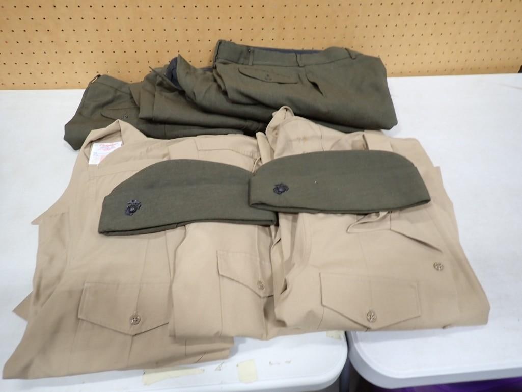 US Marine Corps Hats, Pants and Shirts Uniform (1 of 7)