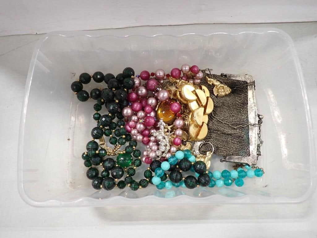 Lot of Costume Jewelry and a Vintage or Antique chainmail Purse: Lot of Costume Jewelry and a Vintage or Antique chain mail Purse All pictures are considered part of the description and should be examined carefully by bidders. Live Auctioneers is now offering Live 