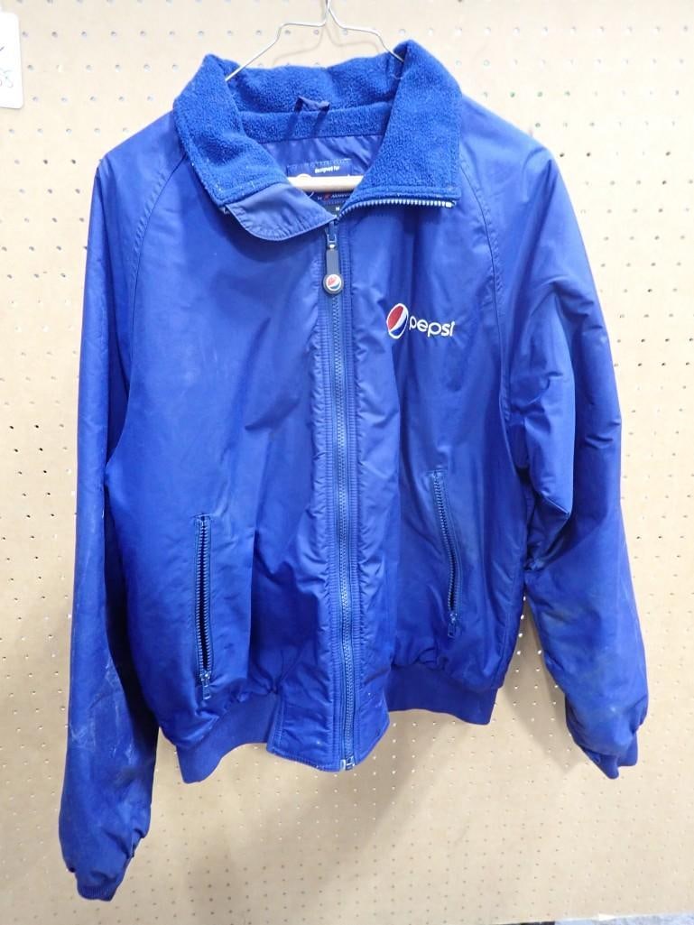 Pepsi Jacket Size M: Pepsi Jacket Size M All pictures are considered part of the description and should be examined carefully by bidders. Live Auctioneers is now offering Live Shipping through them. This is an optional pa
