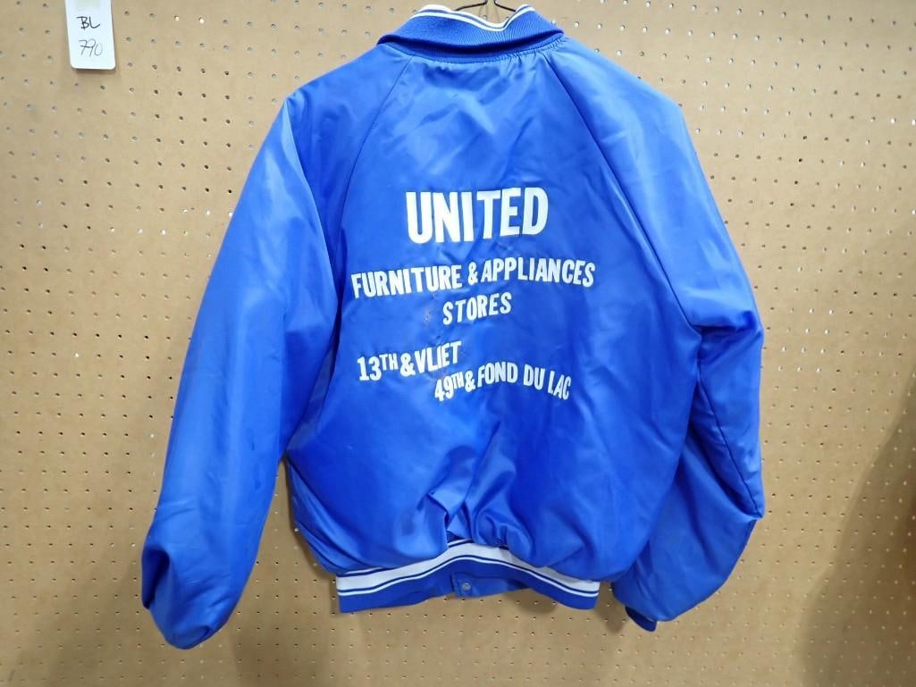 United Furniture & Appliances Stores Ken Jacket: United Furniture & Appliances Stores Ken Jacket All pictures are considered part of the description and should be examined carefully by bidders. Live Auctioneers is now offering Live Shipping