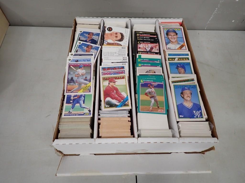 Lot of Sports Cards incl Baseball Cards: Lot of Sports Cards incl Baseball Cards All pictures are considered part of the description and should be examined carefully by bidders. Live Auctioneers is now offering Live Shipping through them. Th