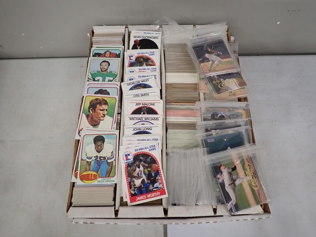 Lot of Sports Cards incl Football Cards, Basketball Cards, Baseball Cards: Lot of Sports Cards incl Football Cards, Basketball Cards, Baseball Cards All pictures are considered part of the description and should be examined carefully by bidders. Live Auctioneers is now offer