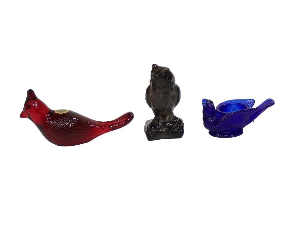 3 Glass Birds incl Westmoreland Cardinal, Boyd Glass Owl, Vintage Deganhart Bird Salt Cellar (1 of 7)
