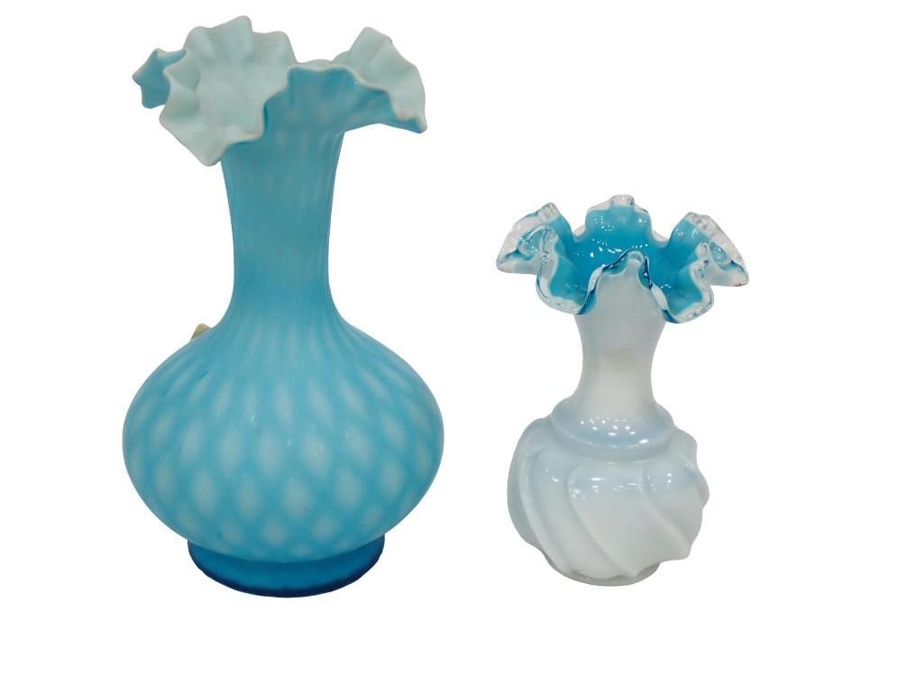 2 Cased Glass Vases with Ruffled Edges incl Late 1800s Mount Washington and Fenton: 2 Cased Glass Vases with Ruffled Edges incl Late 1800s Mount Washington and Fenton Silver Jamestown Wavecrest All pictures are considered part of the description and should be examined carefully