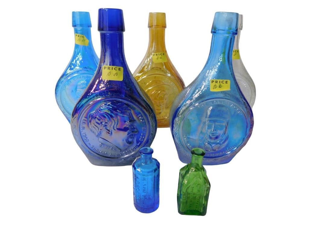 7 Wheaton Bottles incl 2 Mini and 5 Larger: 7 Wheaton Bottles incl 2 Mini and 5 Larger All pictures are considered part of the description and should be examined carefully by bidders. Live Auctioneers is now offering Live Shipping through