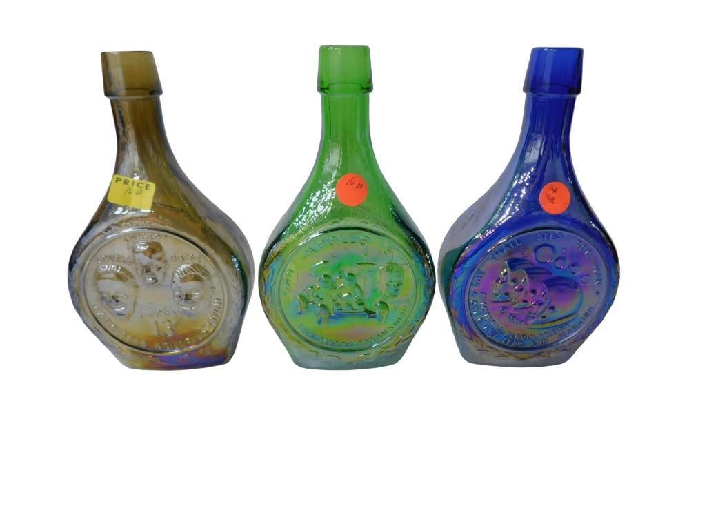 3 Astronauts Wheaton Bottles: 3 Astronauts Wheaton Bottles All pictures are considered part of the description and should be examined carefully by bidders. Live Auctioneers is now offering Live Shipping through them. This is an op