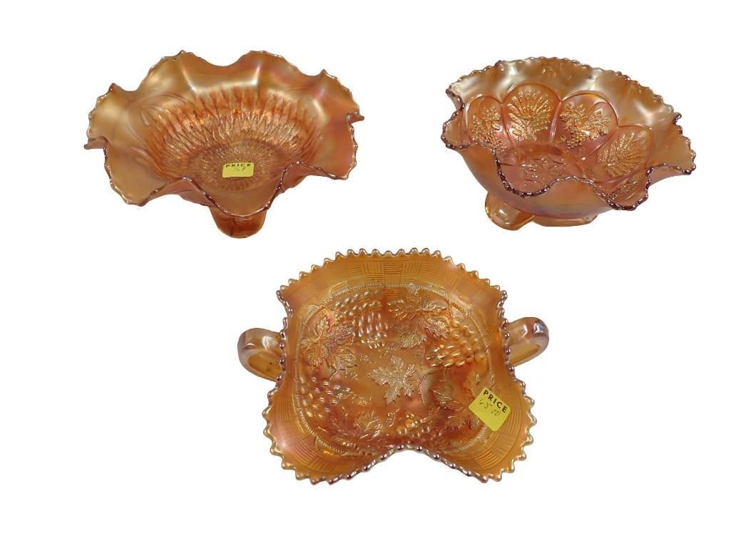 Carnival Glass incl Fluted Edge Bowls: Carnival Glass incl Fluted Edge Bowls All pictures are considered part of the description and should be examined carefully by bidders. Live Auctioneers is now offering Live Shipping through them. This