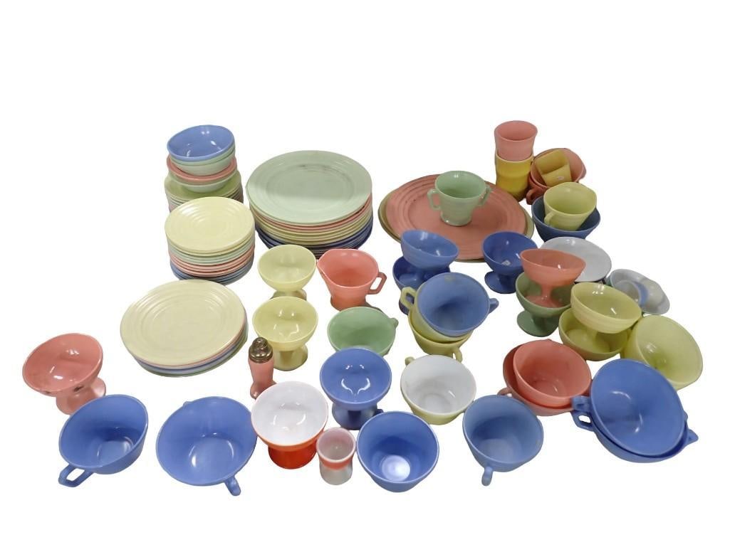 Lot of Moderna Dishes (1 of 20)
